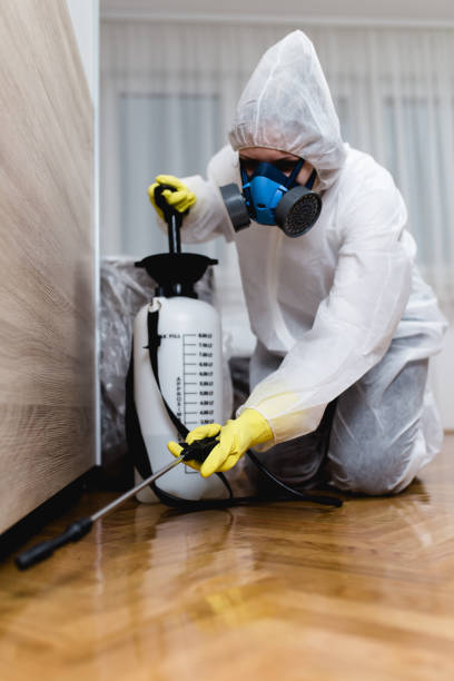 Best Commercial Pest Control  in Almont, MI